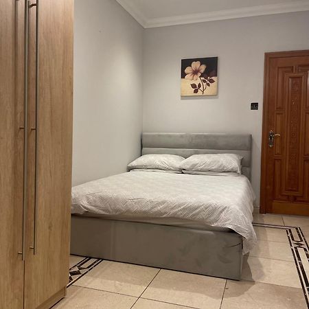 North London Studio Apartment Εξωτερικό φωτογραφία