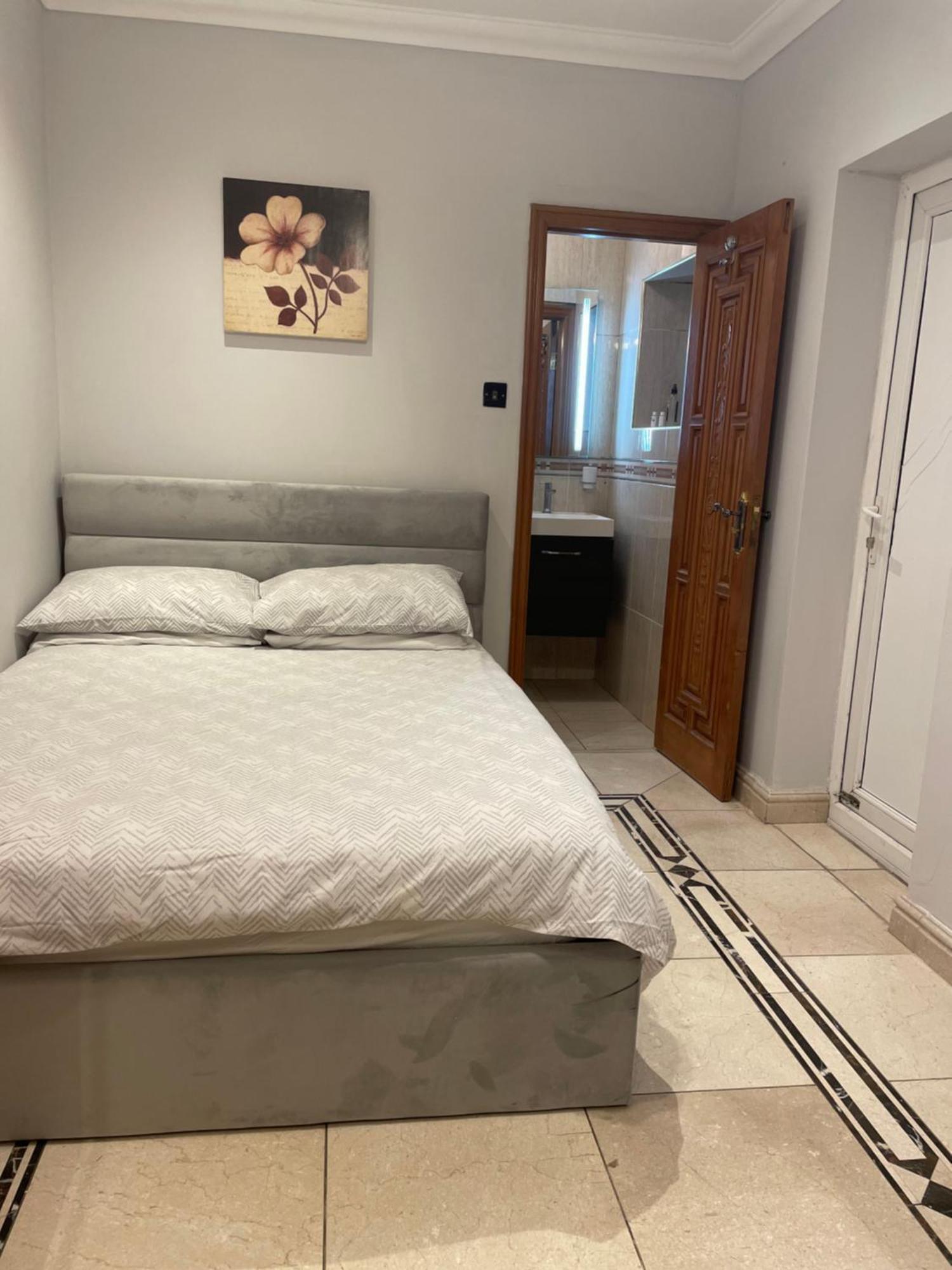 North London Studio Apartment Εξωτερικό φωτογραφία