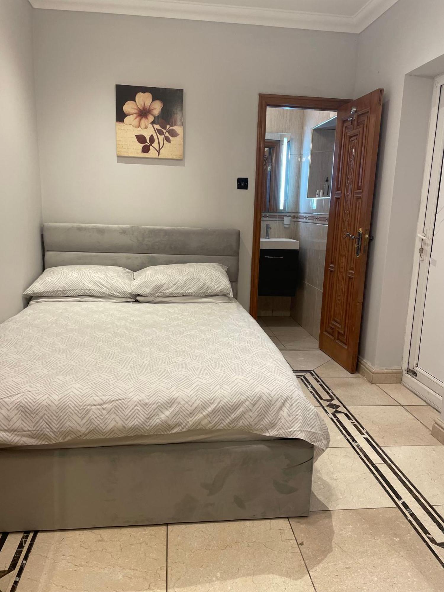 North London Studio Apartment Εξωτερικό φωτογραφία