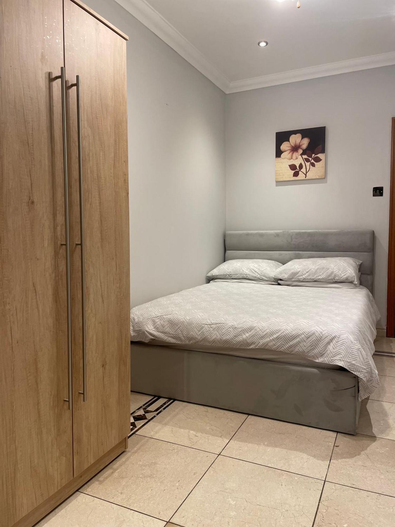 North London Studio Apartment Εξωτερικό φωτογραφία
