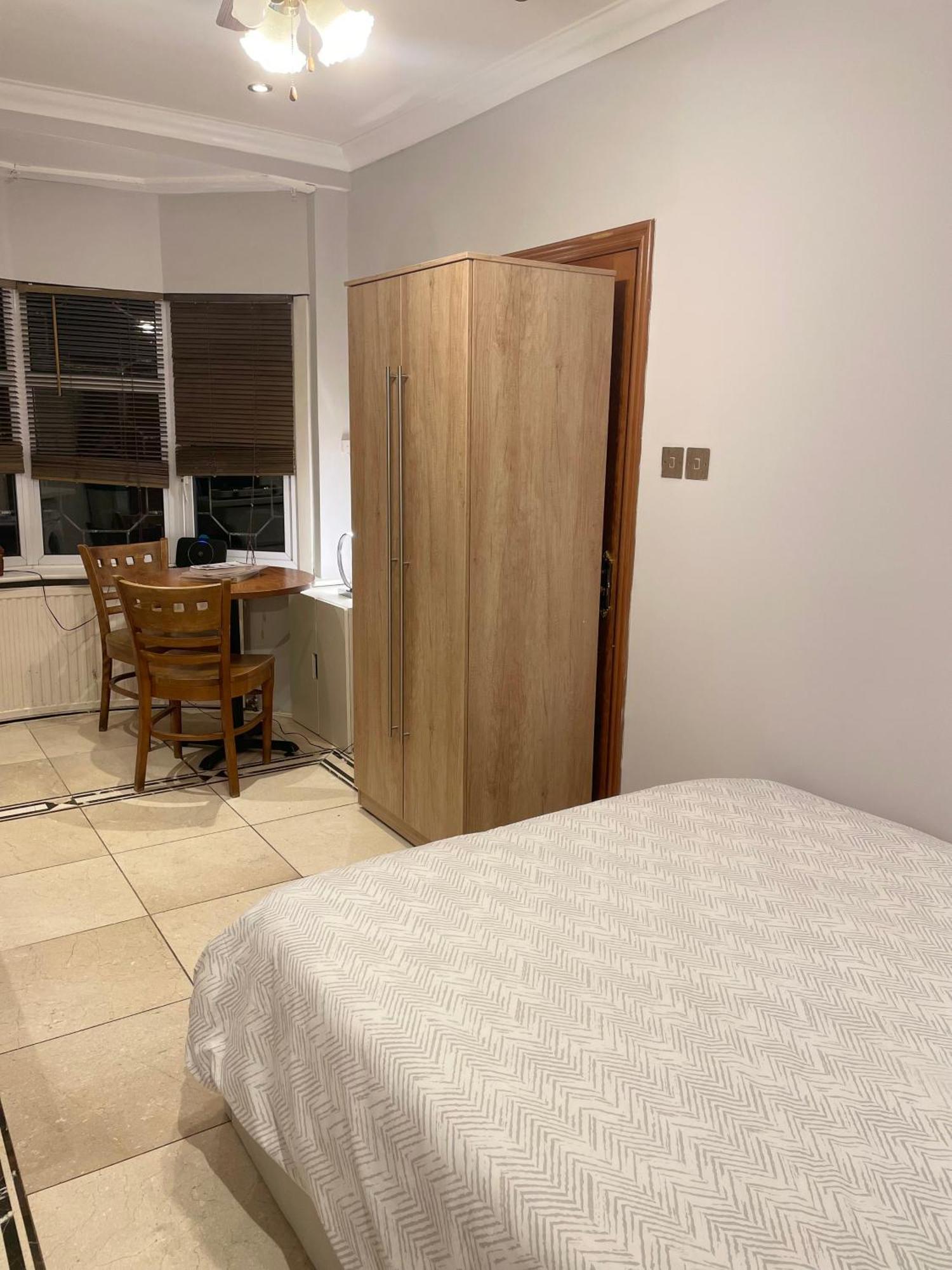 North London Studio Apartment Εξωτερικό φωτογραφία
